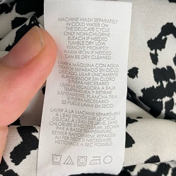 Cabi | Broken Check Hound's-tooth Sleeveless Blouse  Size Medium - Picture 9 of 9